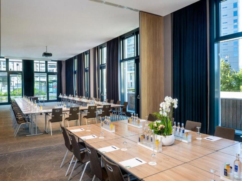 Holiday Inn Frankfurt Airport - Toplantı