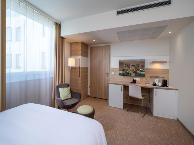 Holiday Inn Frankfurt Airport - Oda