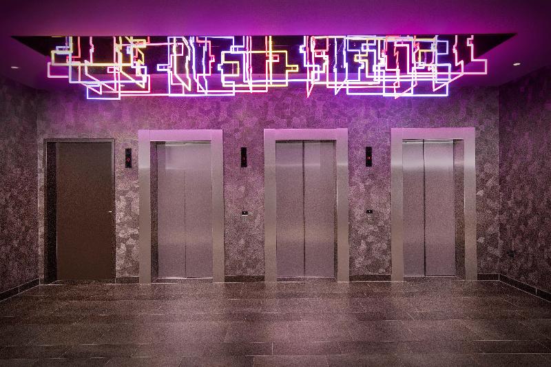 Holiday Inn Hamburg City Nord - Lobi