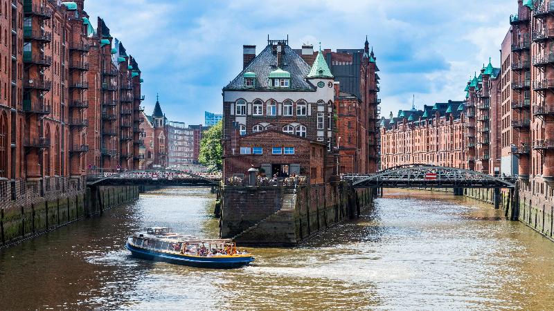Holiday Inn Hamburg City Nord - Genel