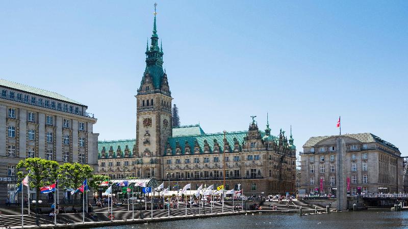 Holiday Inn Hamburg City Nord - Genel