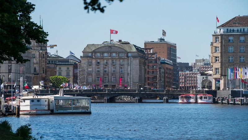 Holiday Inn Hamburg City Nord - Genel