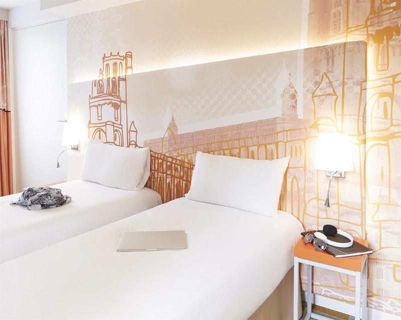 Comfort Hotel Albi - Genel