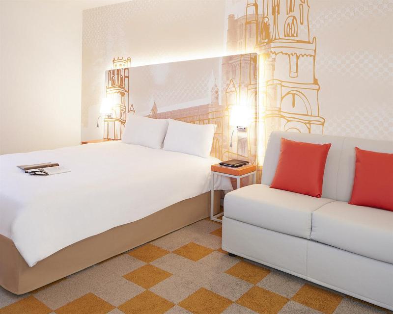 Comfort Hotel Albi - Genel