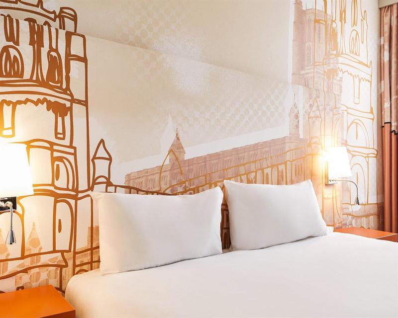 Comfort Hotel Albi - Genel