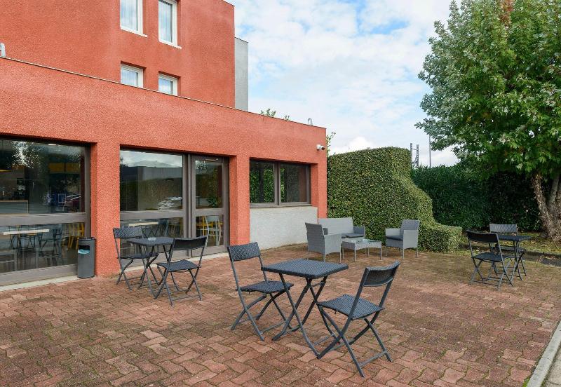 Comfort Hotel Albi - Teras