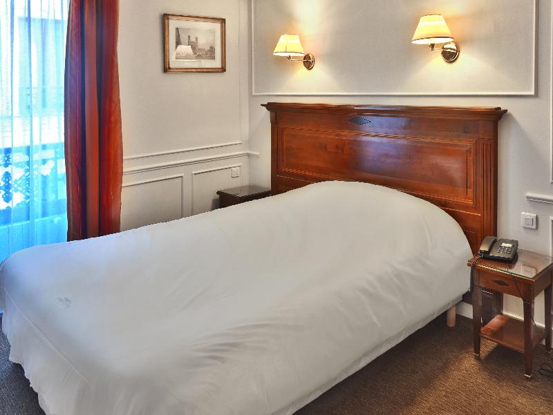 Hotel Touring - Oda