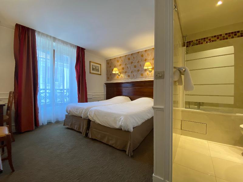 Hotel Touring - Oda