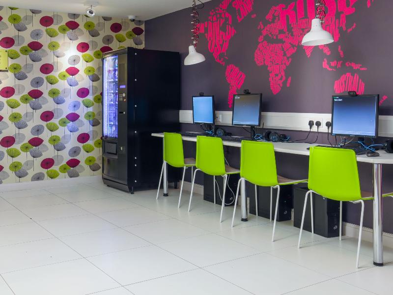 Safestay Holland Park - Lobi