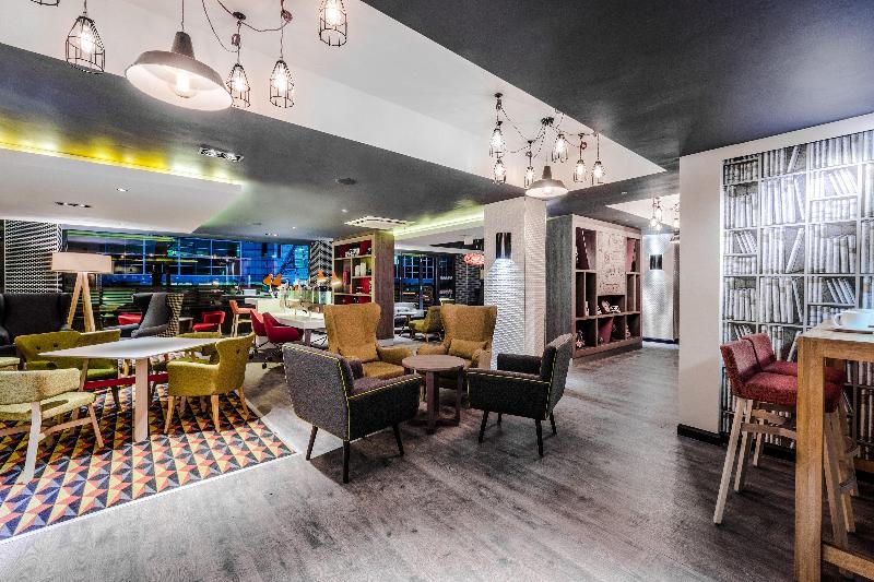 Holiday Inn London Watford Junction - Lobi