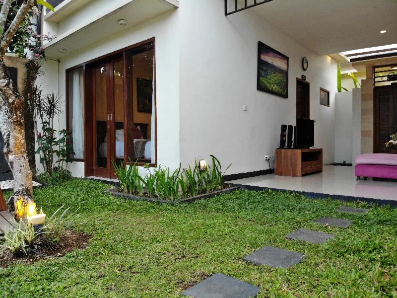 Ardha Chandra Canggu - Teras