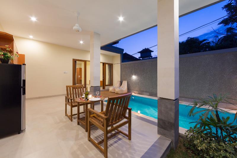 Paisa Villa Seminyak - Oda