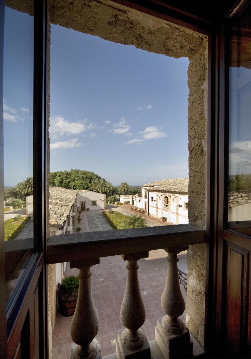 Relais Villa Favorita Noto - Oda
