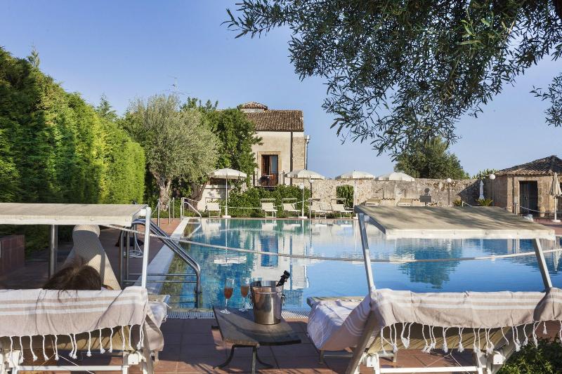 Relais Villa Favorita Noto - Havuz