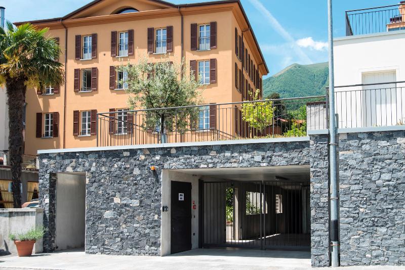 Britannia Luxury Apartments - Genel
