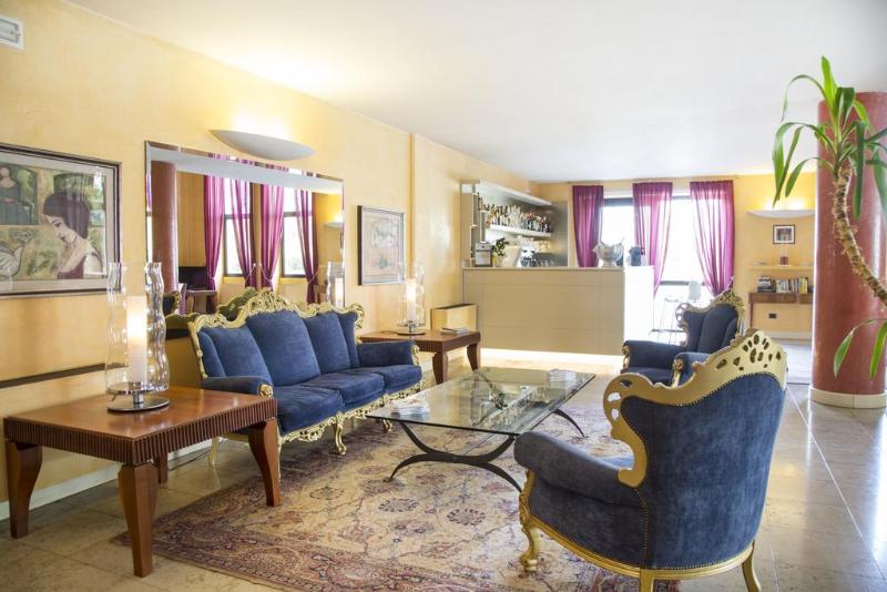 Hotel Villa Maria - Lobi