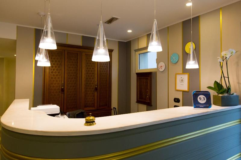 Al Campanile Aparthotel & Suite - Lobi