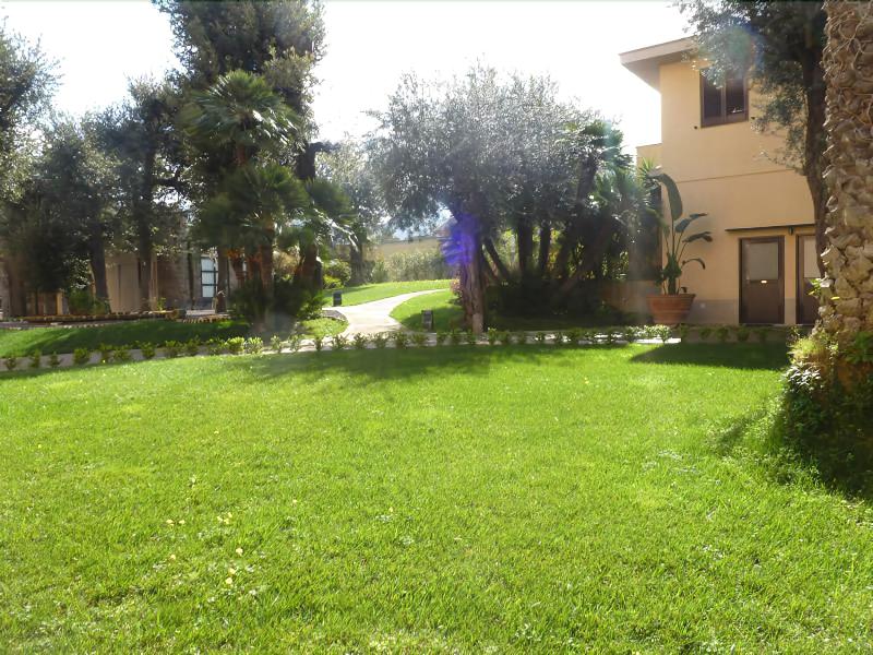 Villa Crawford - Genel