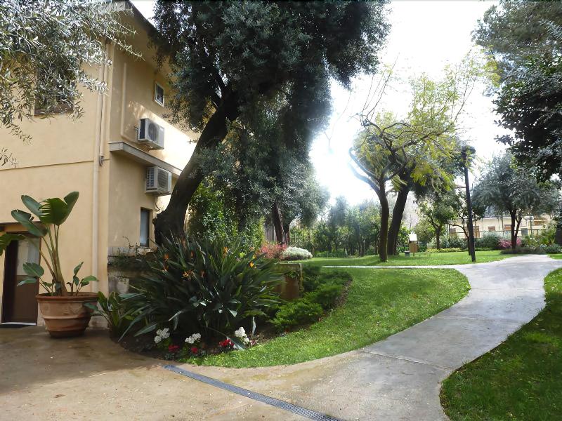 Villa Crawford - Genel