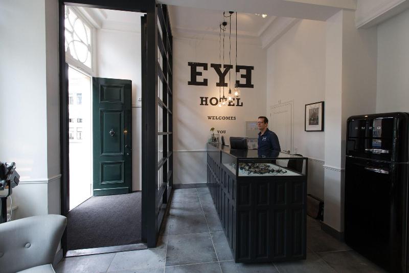 Eye Hotel - Lobi