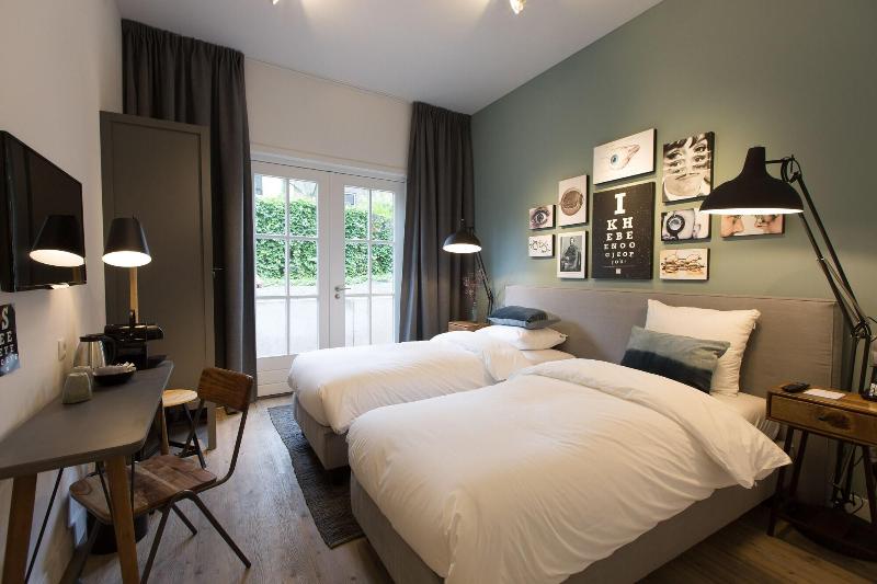 Eye Hotel - Genel