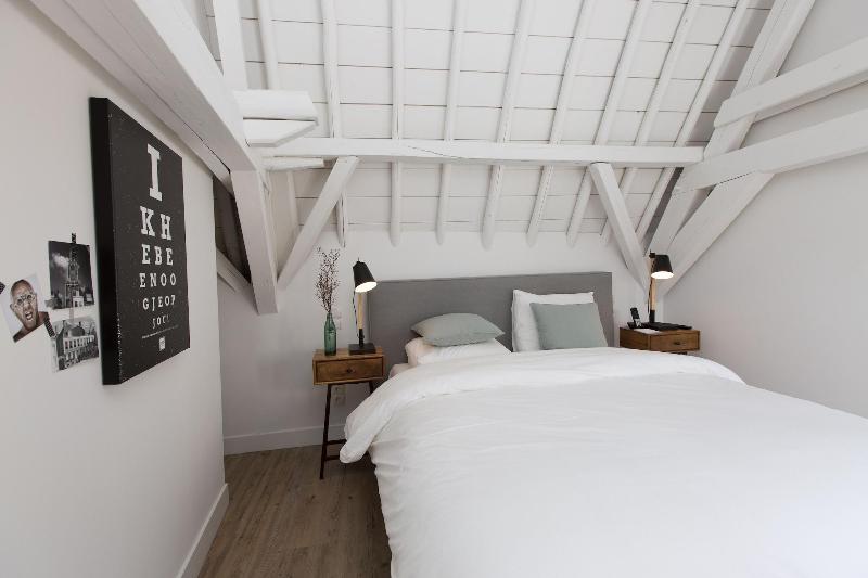 Eye Hotel - Oda