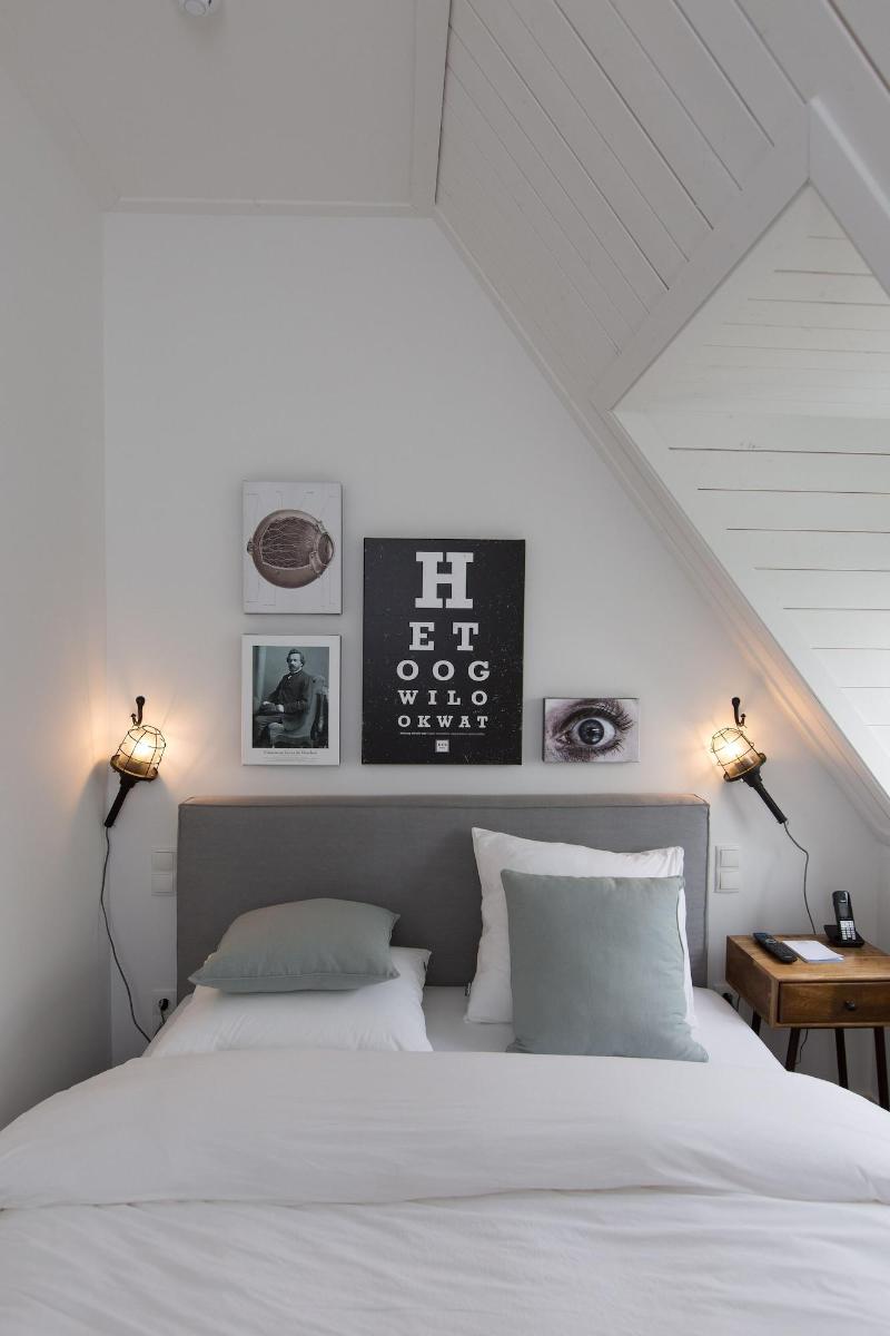 Eye Hotel - Oda