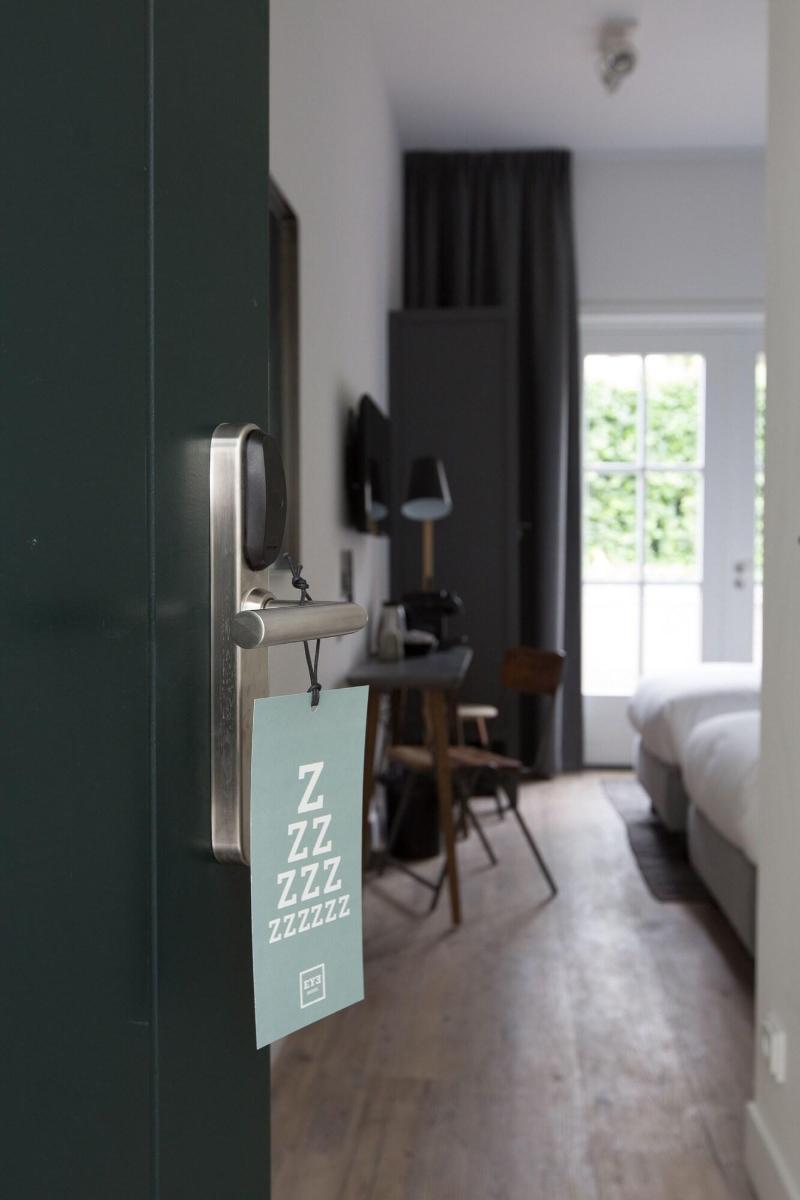 Eye Hotel - Oda