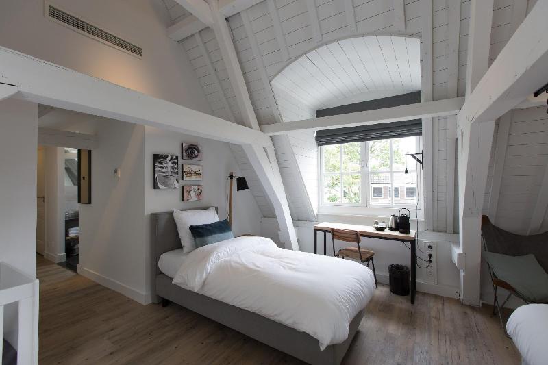 Eye Hotel - Oda