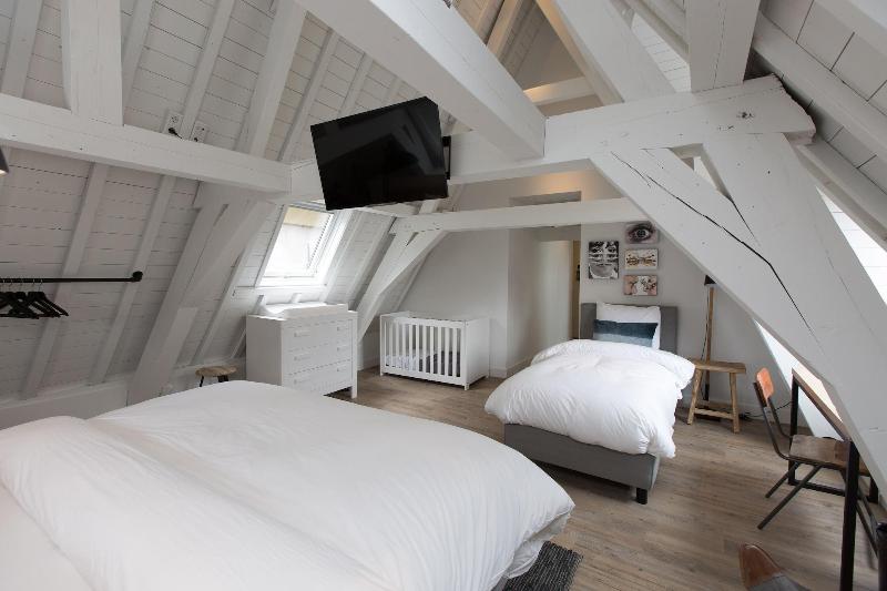 Eye Hotel - Oda