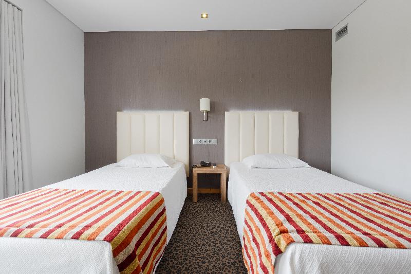 Hotel Azinheira by RIDAN Hotels - Oda