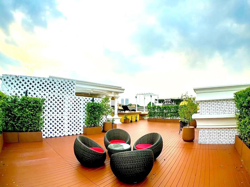 Siri Oriental Bangkok Hotel - Teras