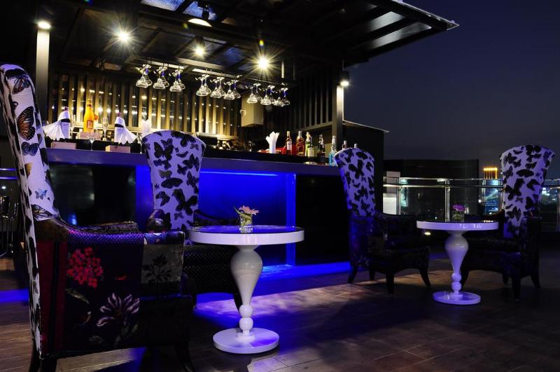 Hotel Clover Asoke - Bar