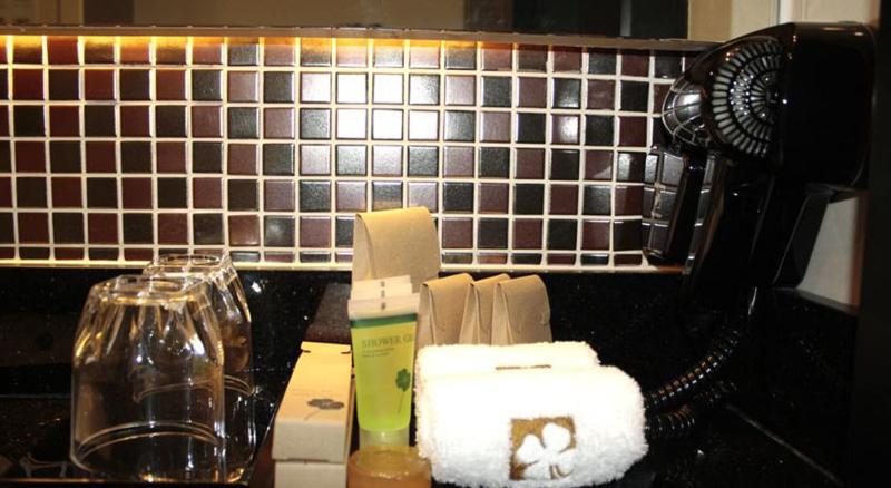 Hotel Clover Asoke - Oda