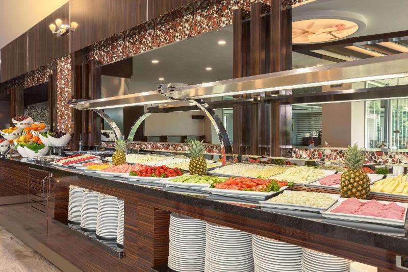 Ramada By Wyndham Usak - Restoran
