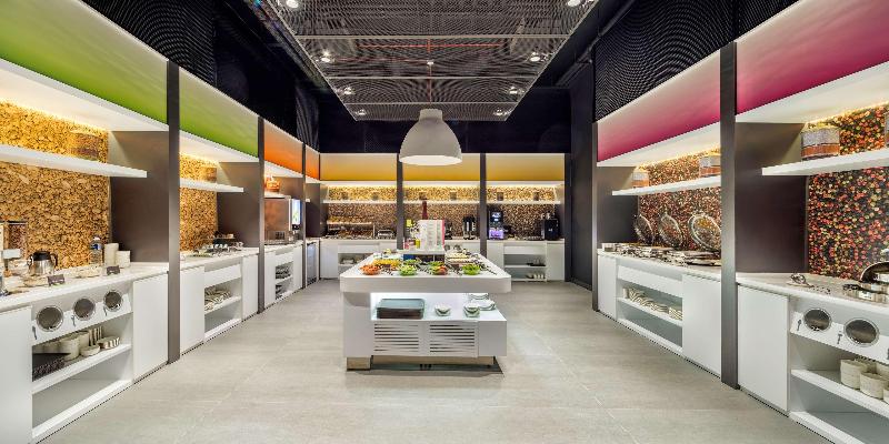 Hampton By Hilton Izmir Aliaga - Restoran