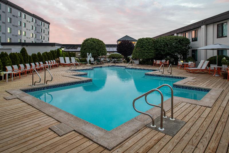 Holiday Inn Hasbrouck Heights-Meadowlands - Havuz