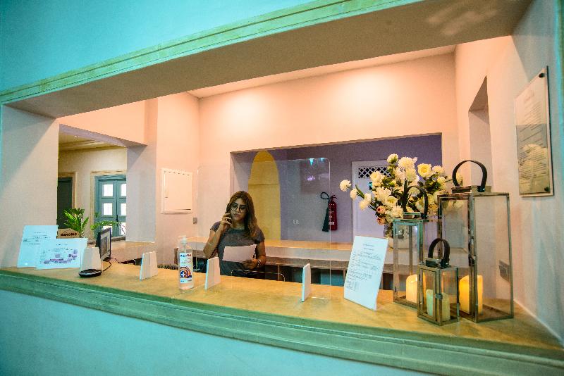 Hotel Suite Les Charmilles - Lobi