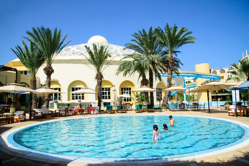 Hotel Suite Les Charmilles - Havuz