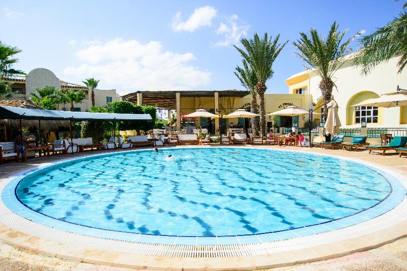 Hotel Suite Les Charmilles - Havuz