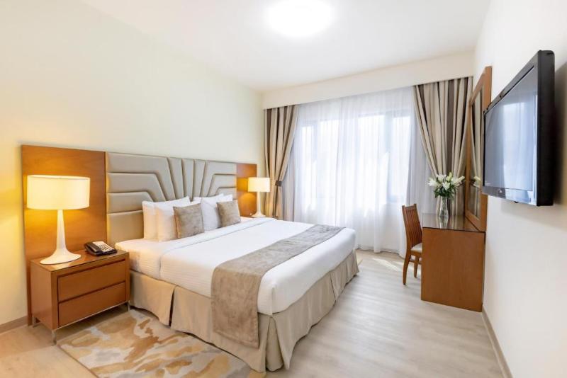 Golden Sands 10 - Oda
