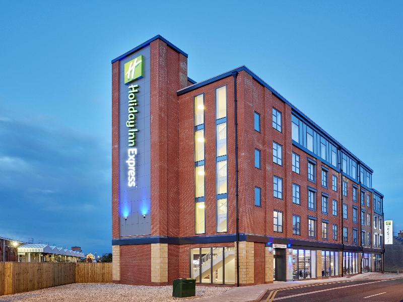 Holiday Inn Express Grimsby - Genel