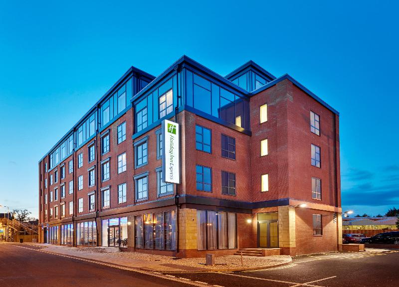 Holiday Inn Express Grimsby - Genel