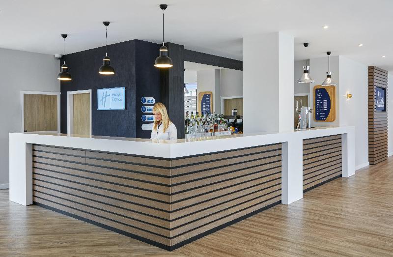 Holiday Inn Express Grimsby - Genel