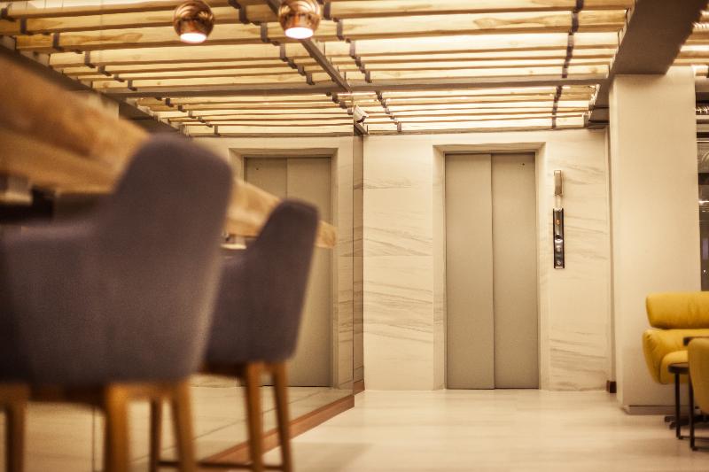 Metro Pratunam Boutique Hotel - Lobi