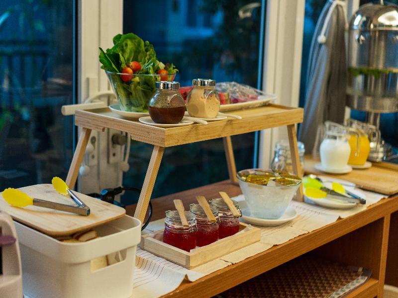 U Tiny Boutique Suvarnabhumi Airport Hotel - Restoran