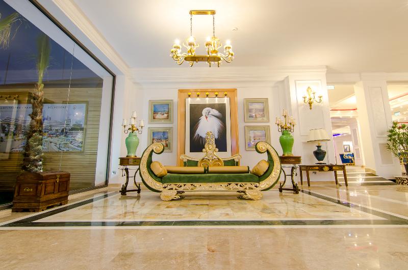 Phoenicia Royal - Lobi