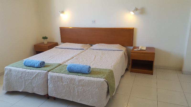 Mandalena Hotel Apts - Oda
