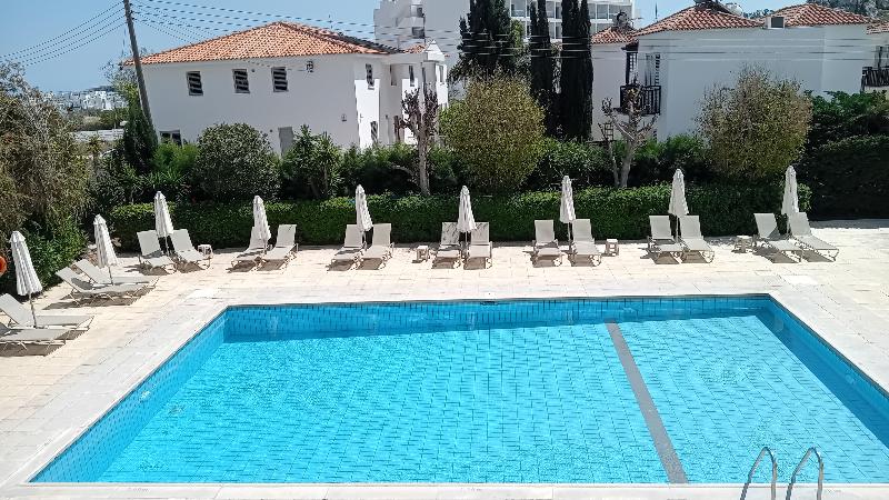 Mandalena Hotel Apts - Havuz
