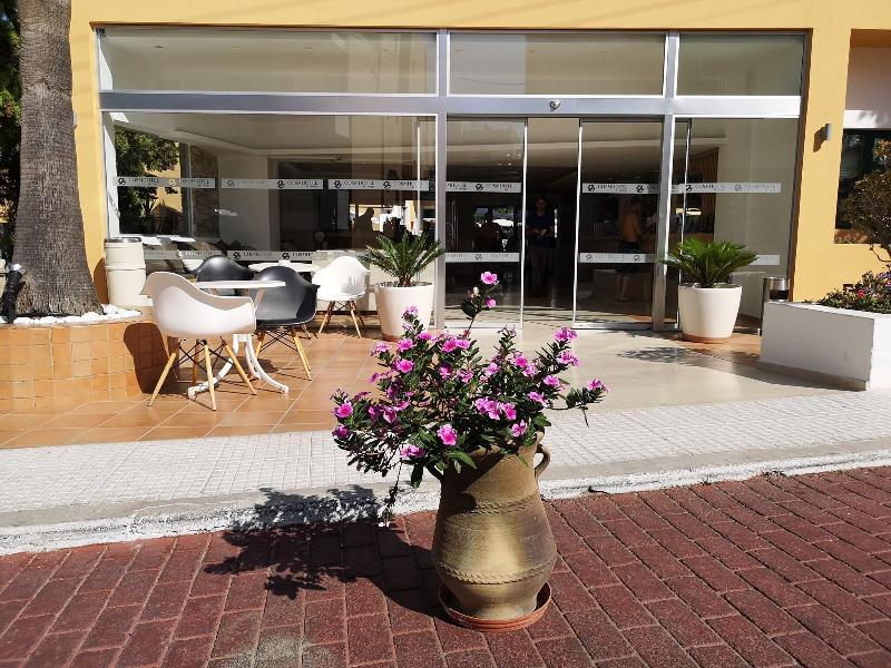 Elmi Suites Beach Hotel - Genel
